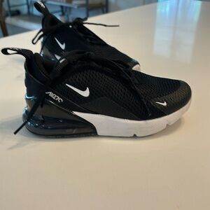 Nike Air Max 270 Boys